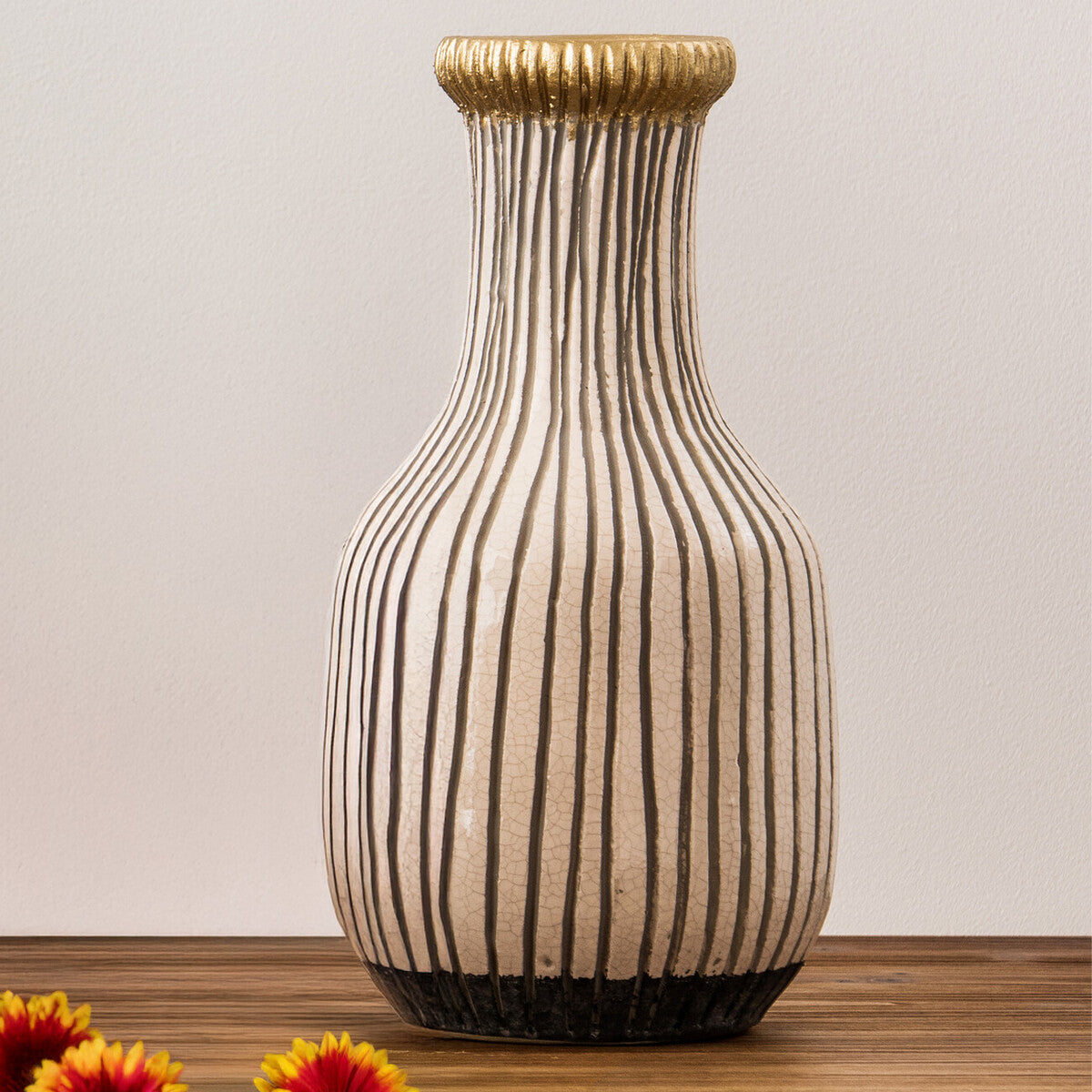 Vero Large Earthenware Marble White Vase