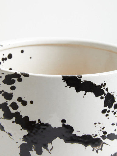 Sorrell Black & White Small Planter