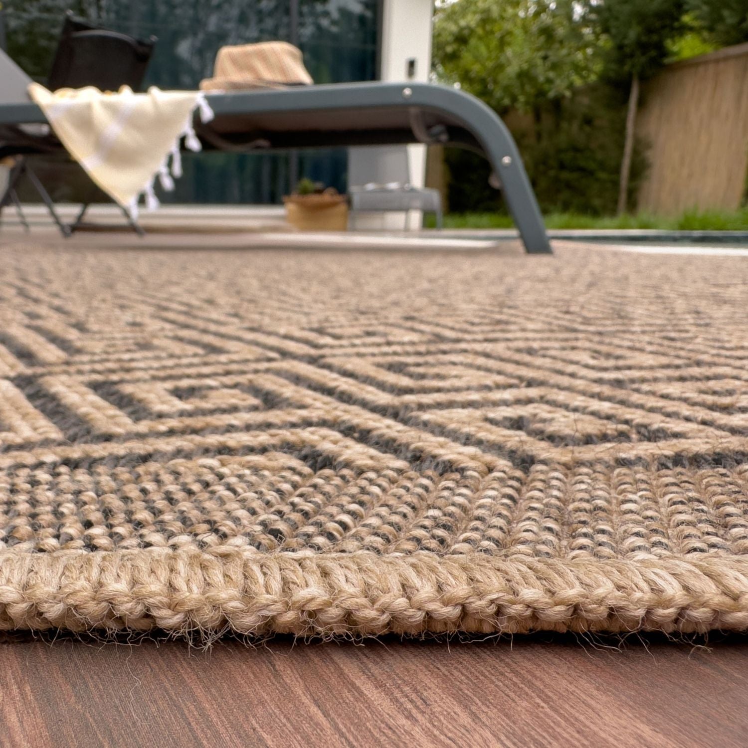 Nature Outdoor Rug Dark Grey