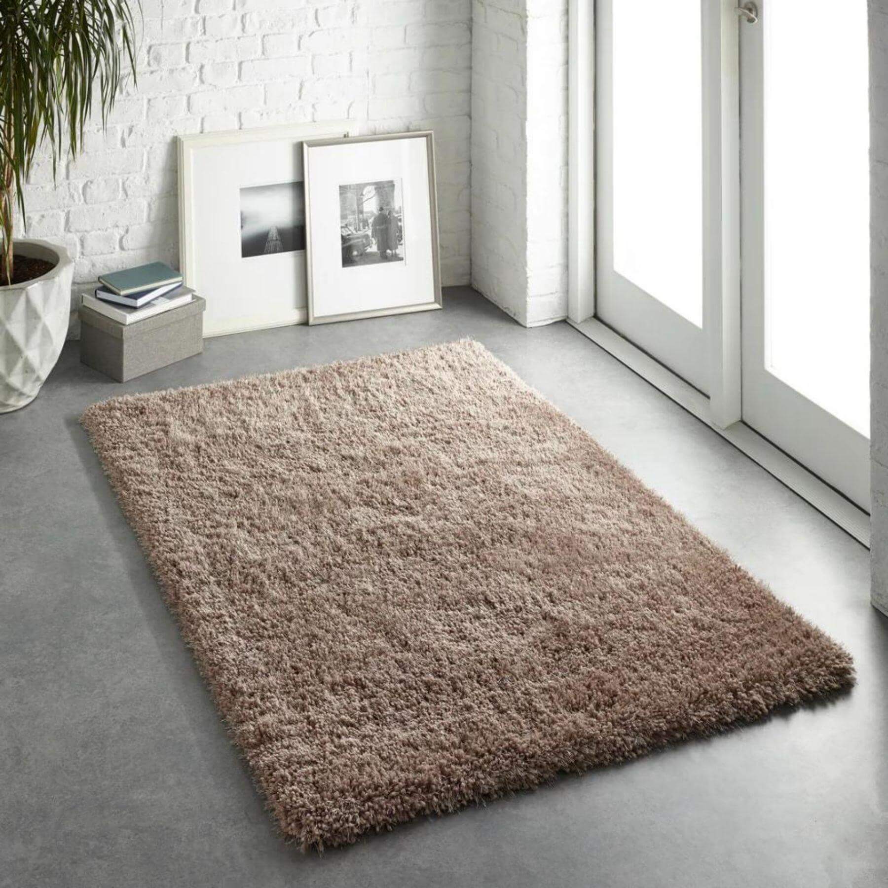Chicago Latte Shaggy Polyester Contemporary Rug