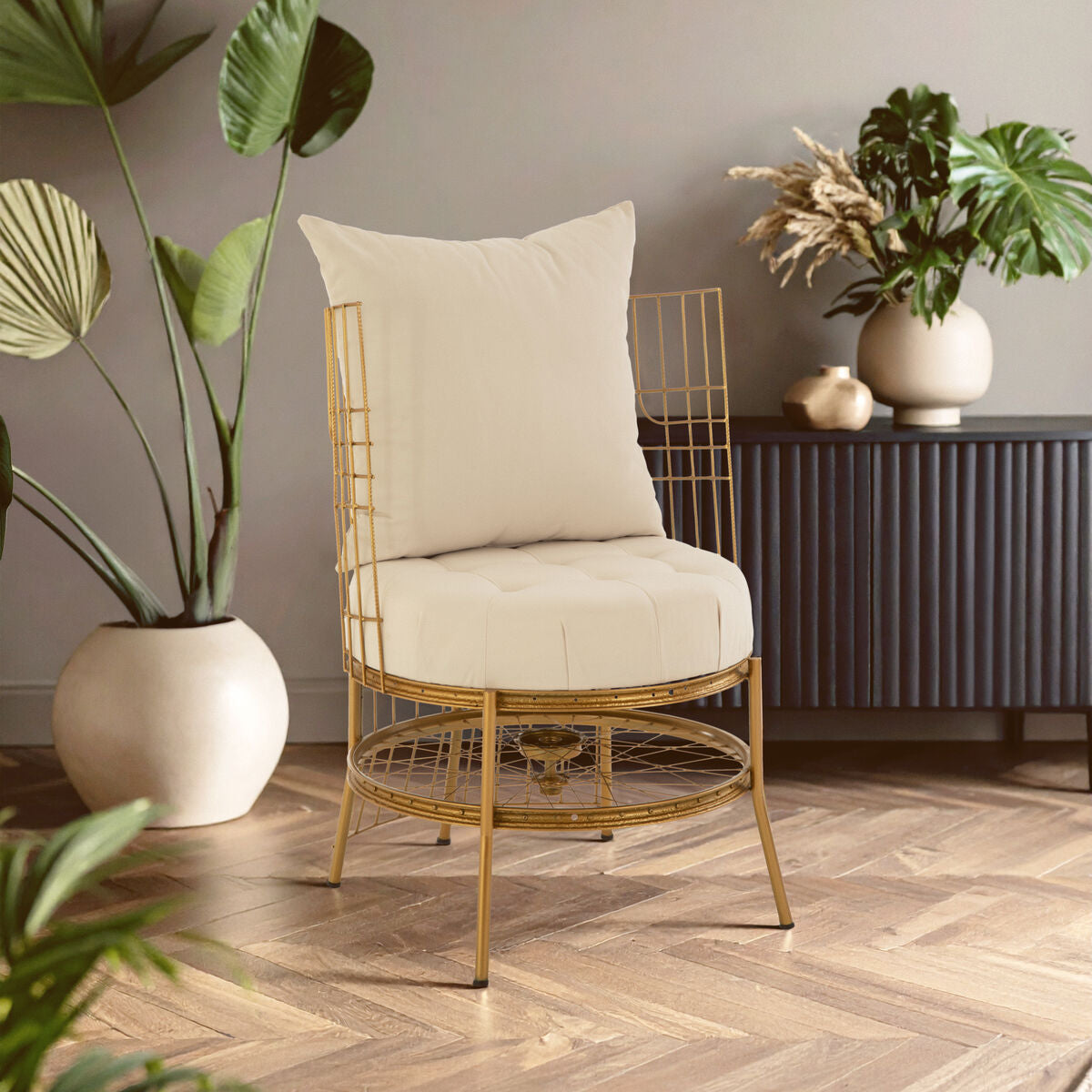 Mantis Gold Wheel Design Chair With Cushion