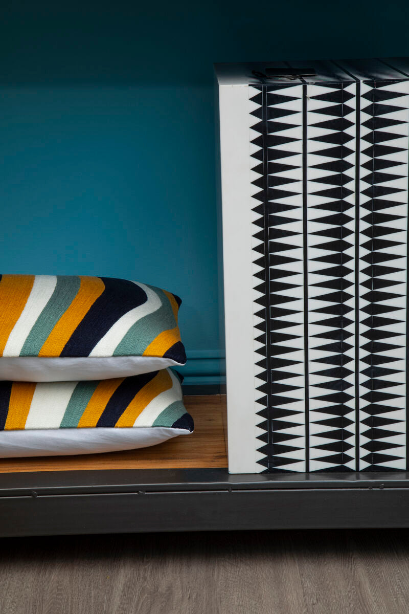 Issey Black & White Resin Table & Stool
