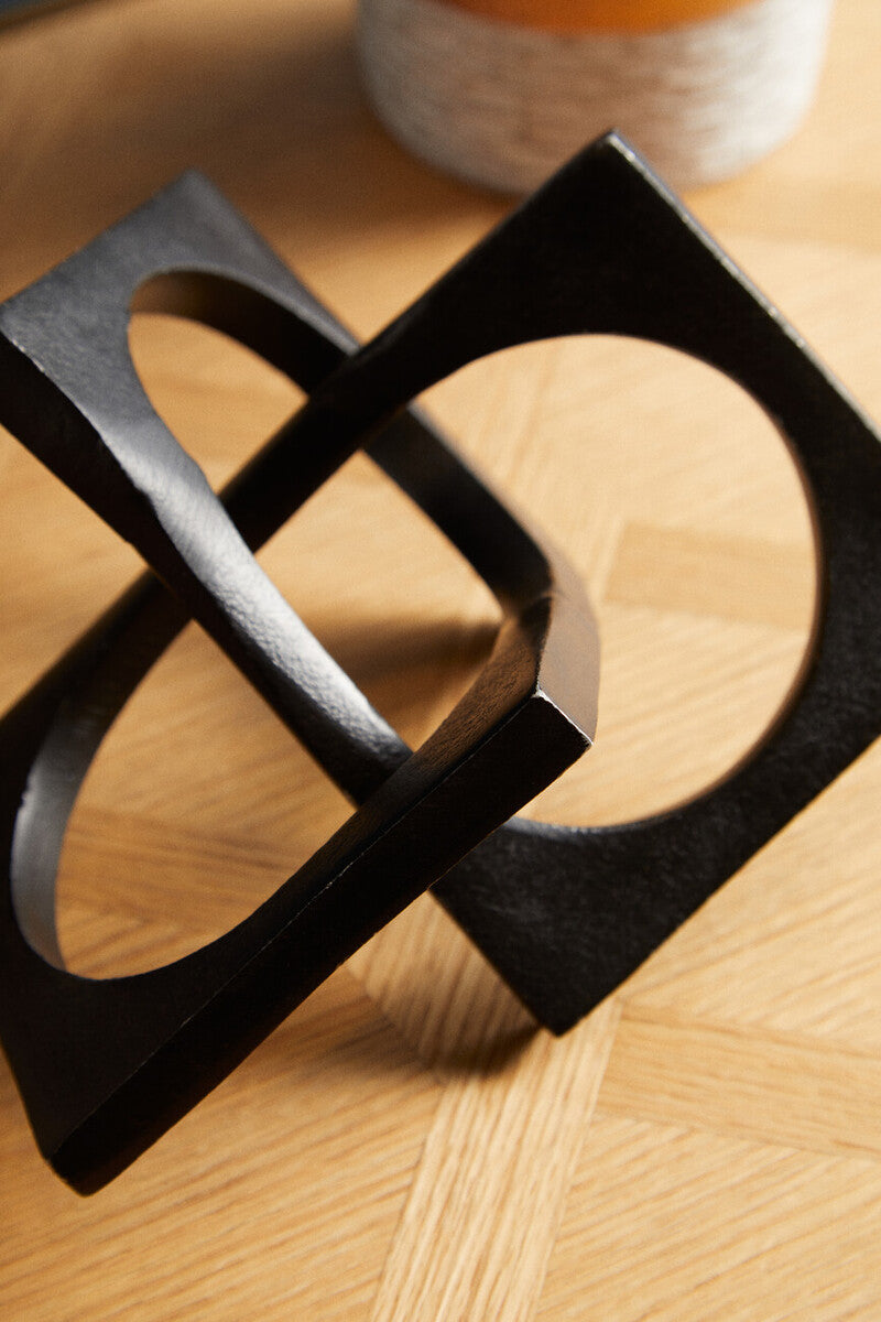 Prato Black Square Knot Sculpture