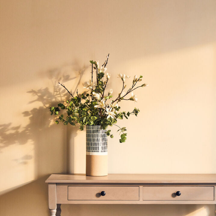 Jada Small Striped White Modern Vase