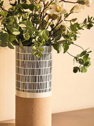Jada Small Striped White Modern Vase