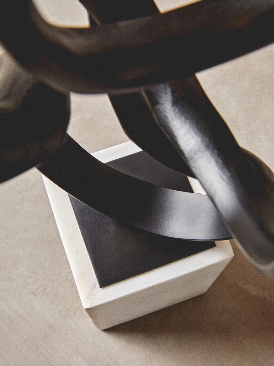 Mirano Black Aluminium Knot Sculpture