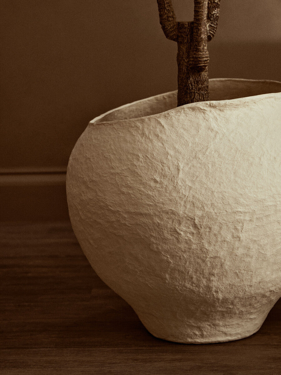 Sanai Cotton Mache Large Beige Planter