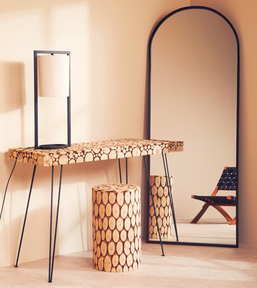 Lara Black Metal Table Lamp With Grey Shade