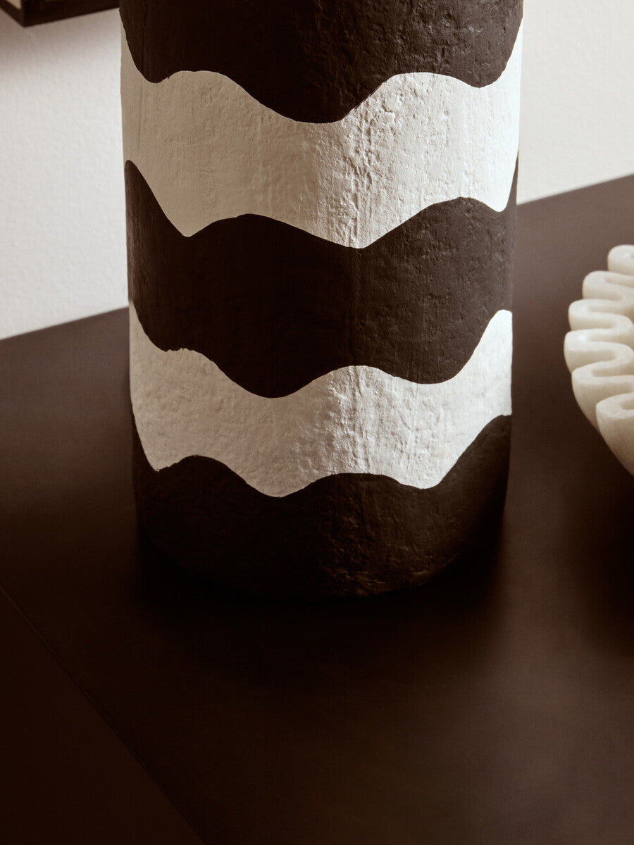 Carta Black & White Curved Stripe Papier Mache Table Lamp