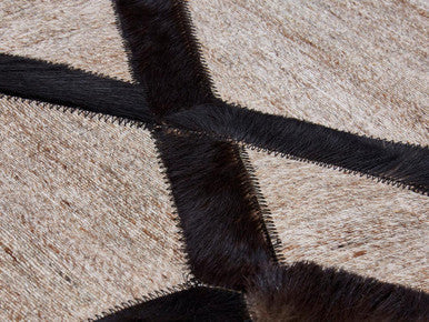 Bosie Safira Large Grey Rug With Black Hair On Leather