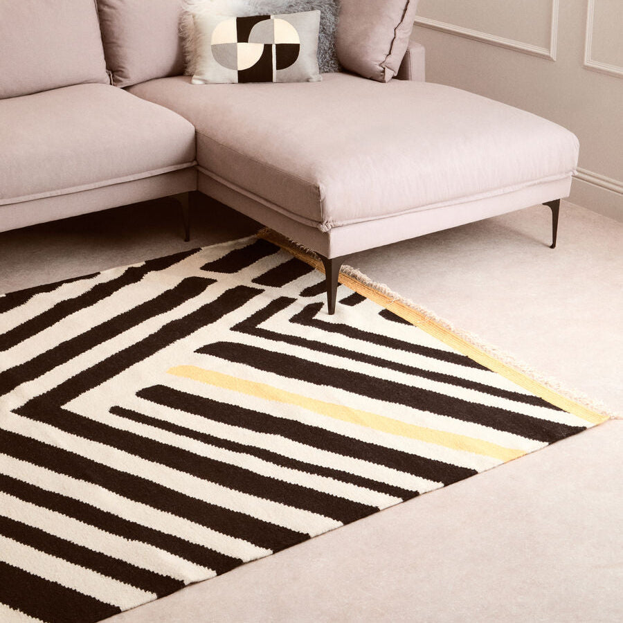Bosie Villon Black & White Rug