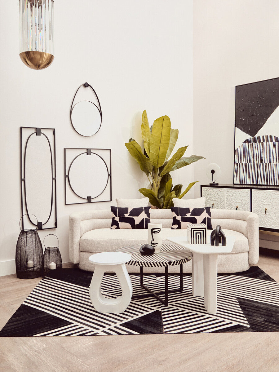 Bosie Safira Small Black & White Hair On Leather Rug