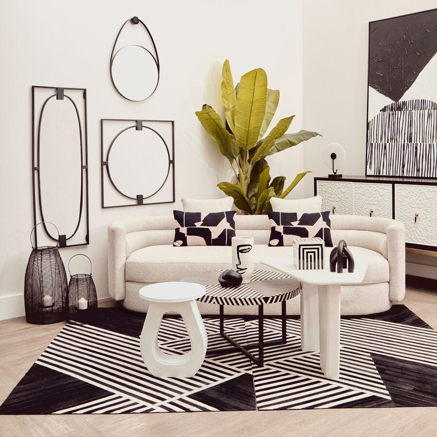 Bosie Safira Large Black & White Hair On Leather Rug