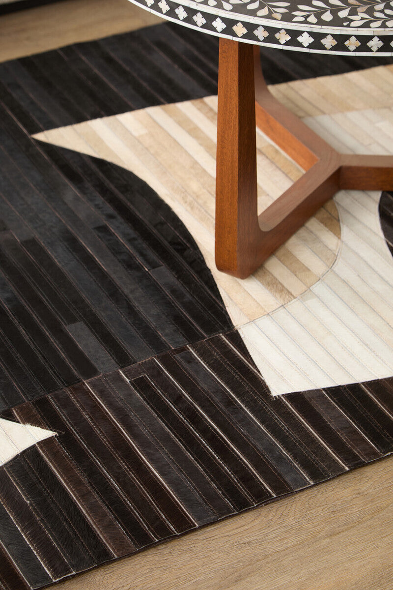 Bosie Safira Small Abstract Hair On Leather Rug