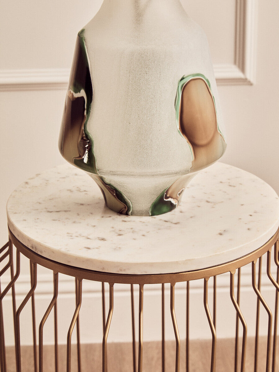 White Marble Top Round Side Table With Reflective Gold Wireframe Metal Base, Shalimar