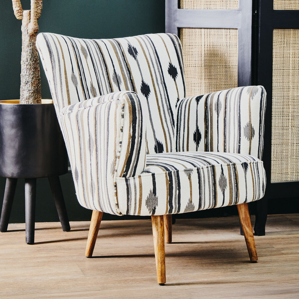Cefena Black & White Chair With Flared Arms