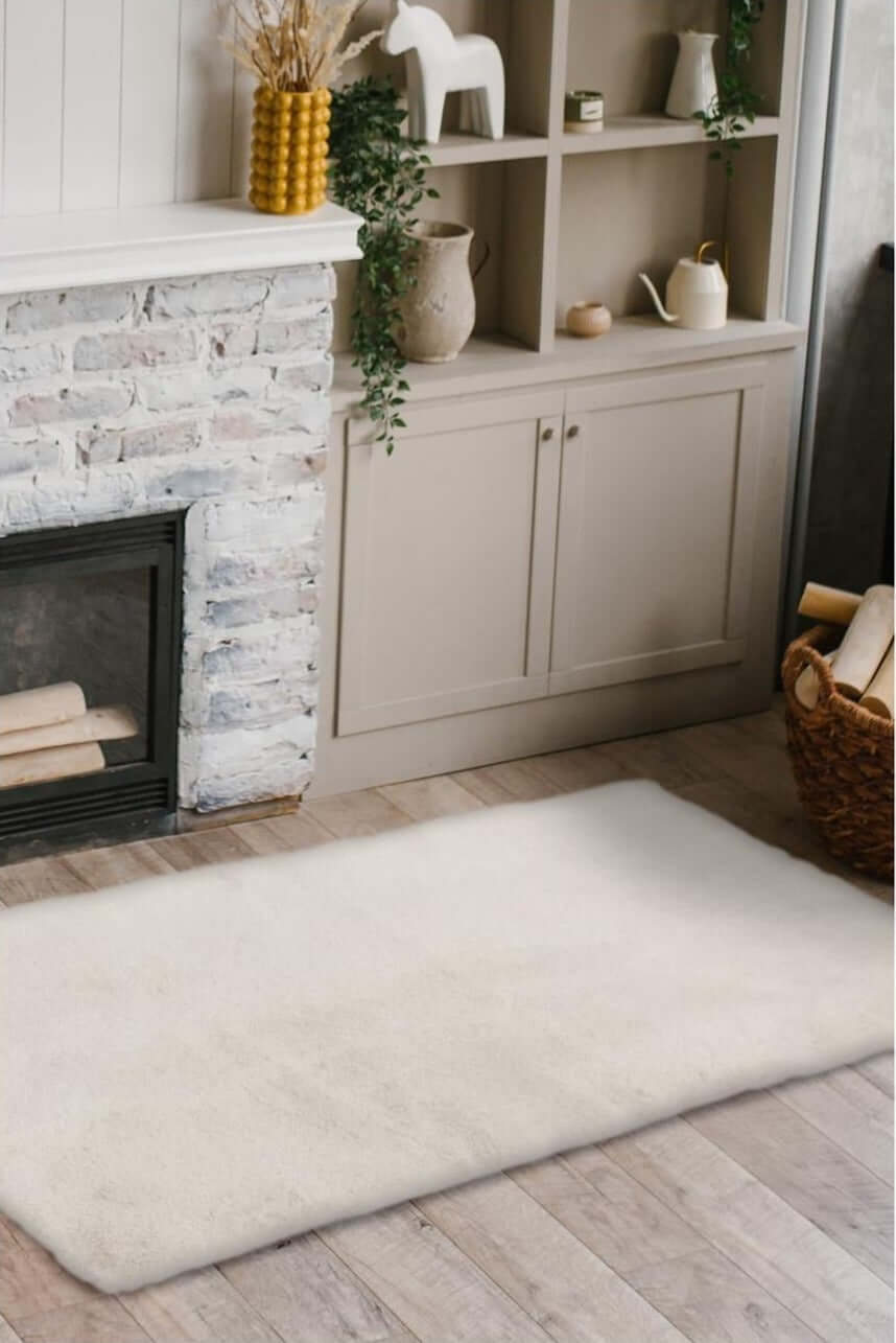 Luxury White Fur Rug