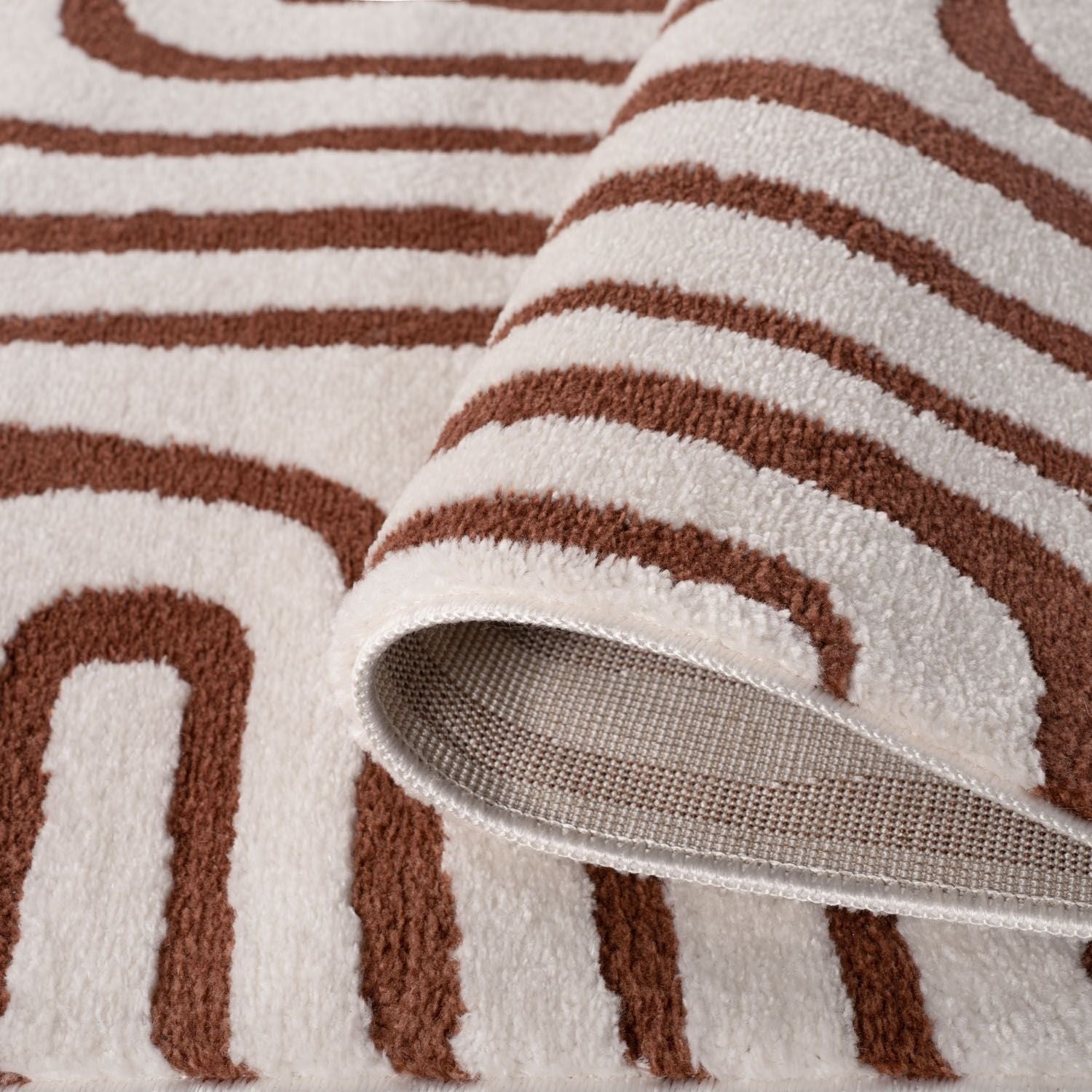Loft Geometric Terra Polyester Copper Rug