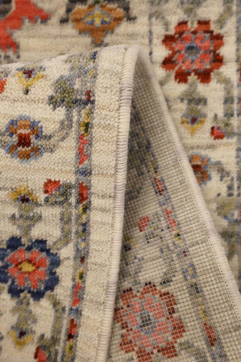 Nomad Floral Persian-Style Wool Contemporary Rug
