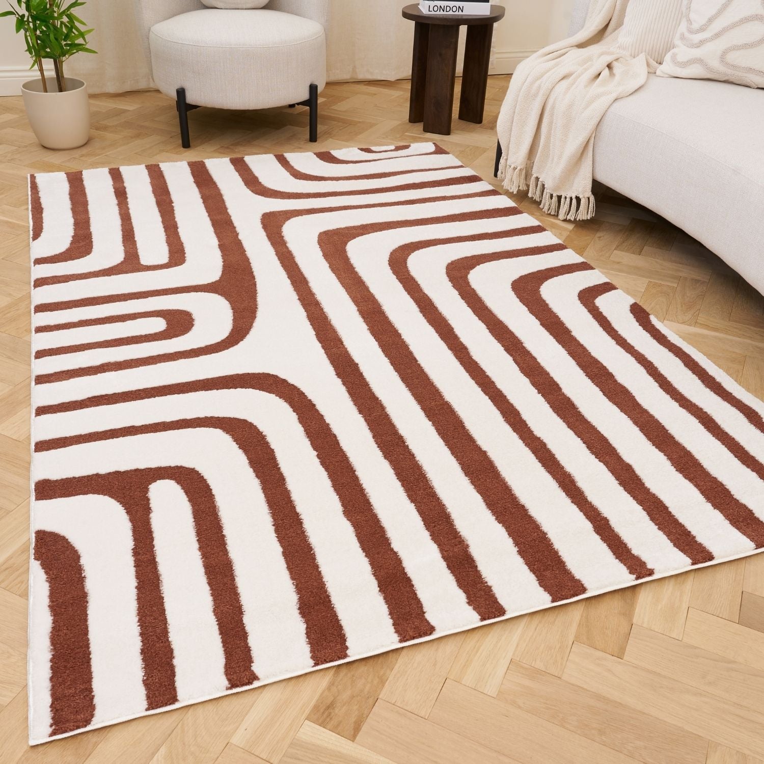 Loft Geometric Terra Polyester Copper Rug